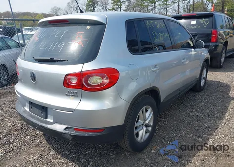 2011 Volkswagen Tiguan S из США, поврежденный, VIN WVGBV7AX2BW547930